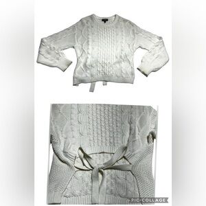 LIKE NEW Express Women’s Cable Knit Sweater - Sz Medium